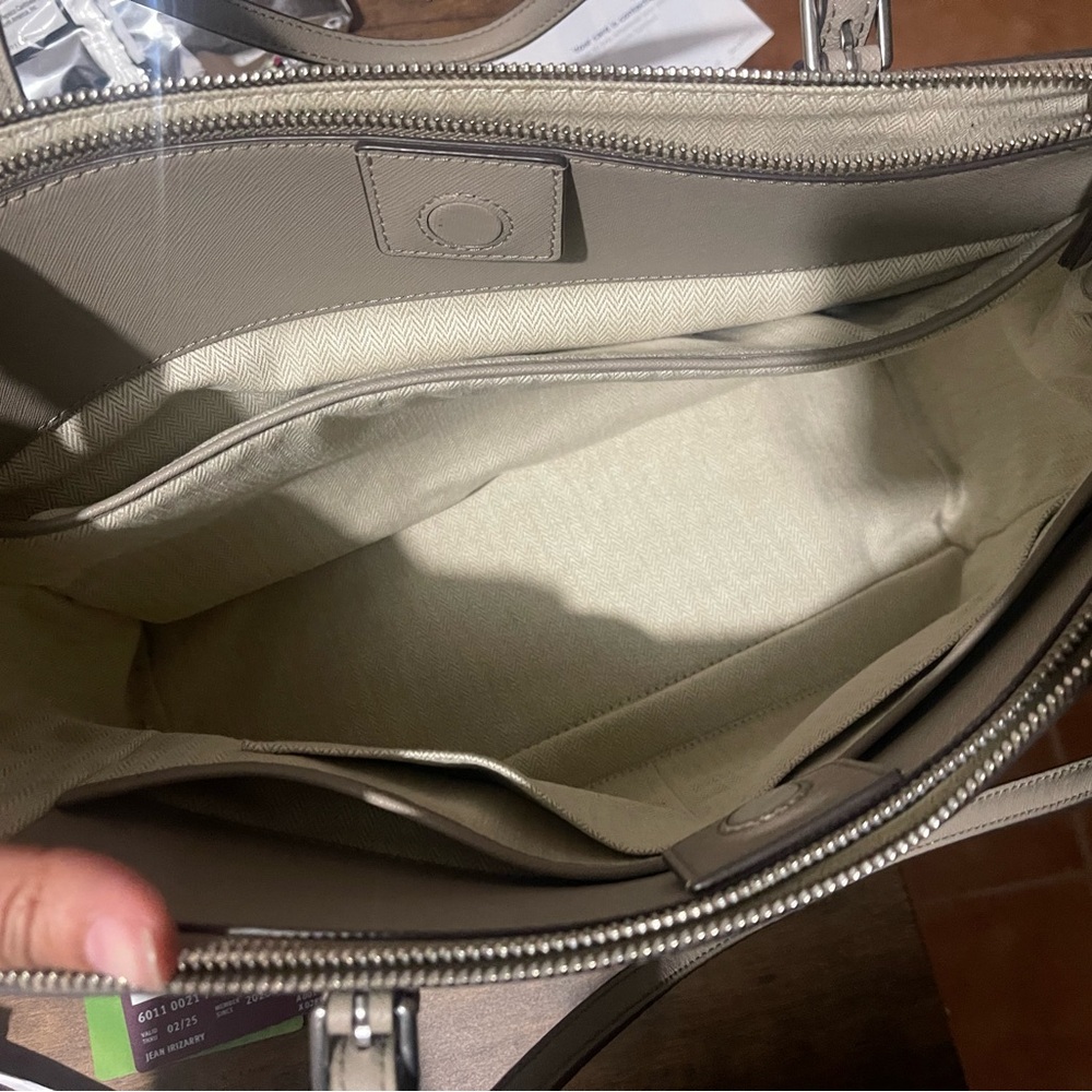 Tory Burch Gray Leather Tote Bag
EUC
Has a litter stain inside - Picture 3 of 8